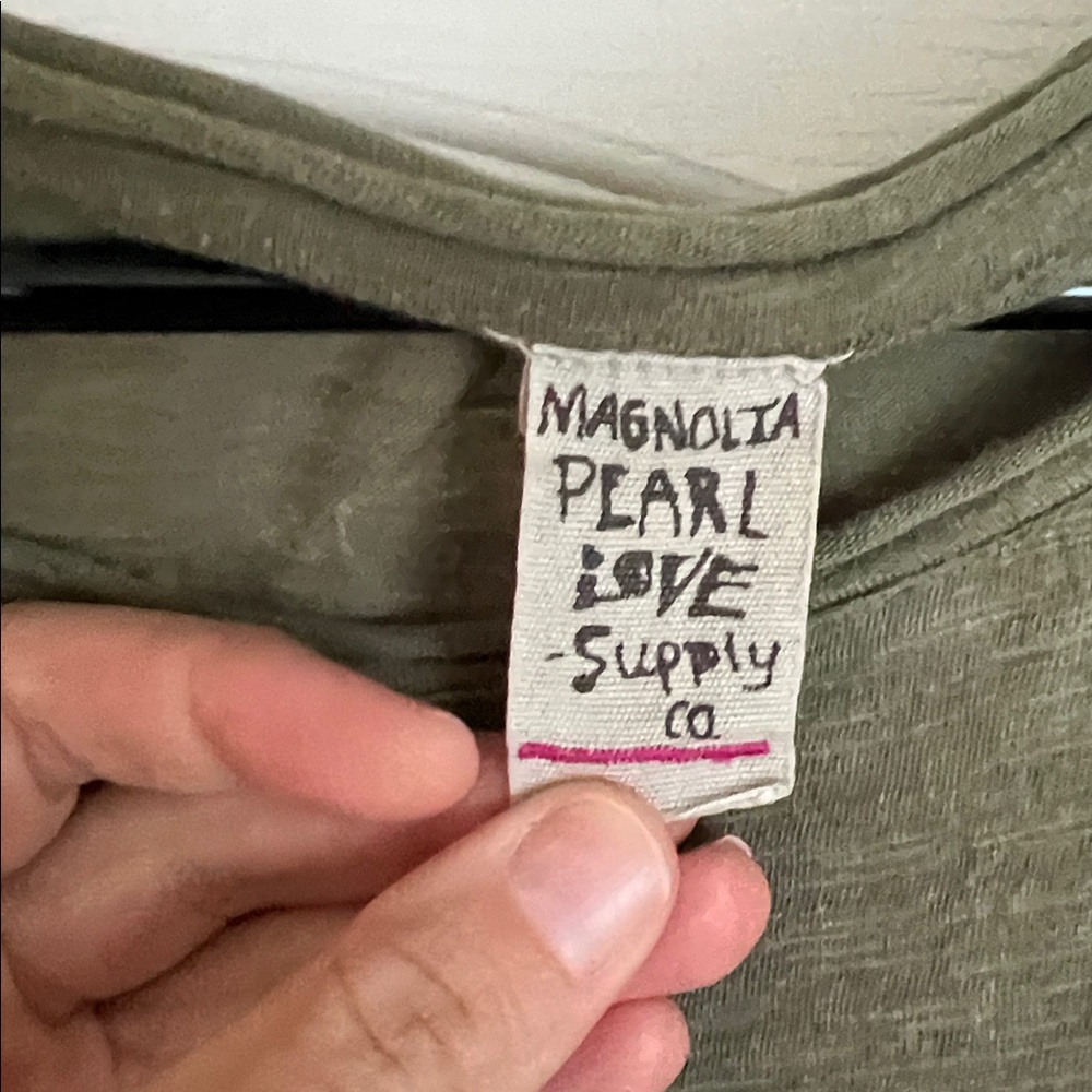 Magnolia Pearl Cupid tee - Picture 2 of 3